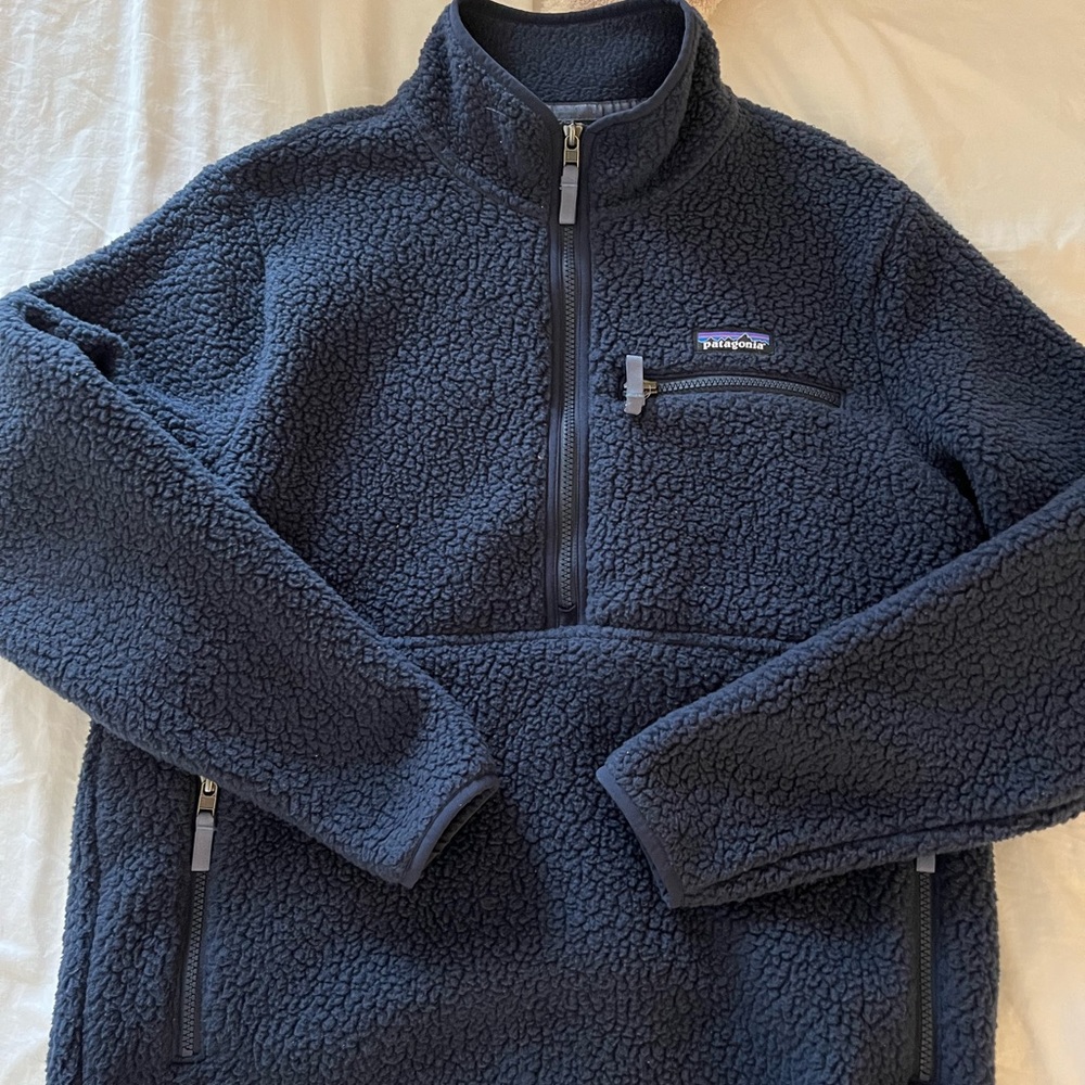 Large Navy Patagonia